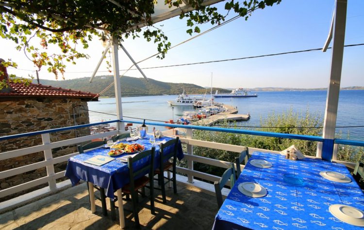 Taverna Anemotrata din Ammouliani - Ammouliani